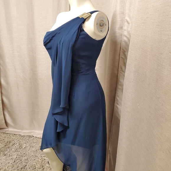 Navy One-Shoulder Chiffon Gown - Picture 4 of 7